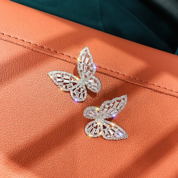 Jewelry - EXQUISITE 925 STERLING SILVER DIAMOND BUTTERFLY EARRINGS
